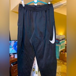 Men’s Nike jogger pants